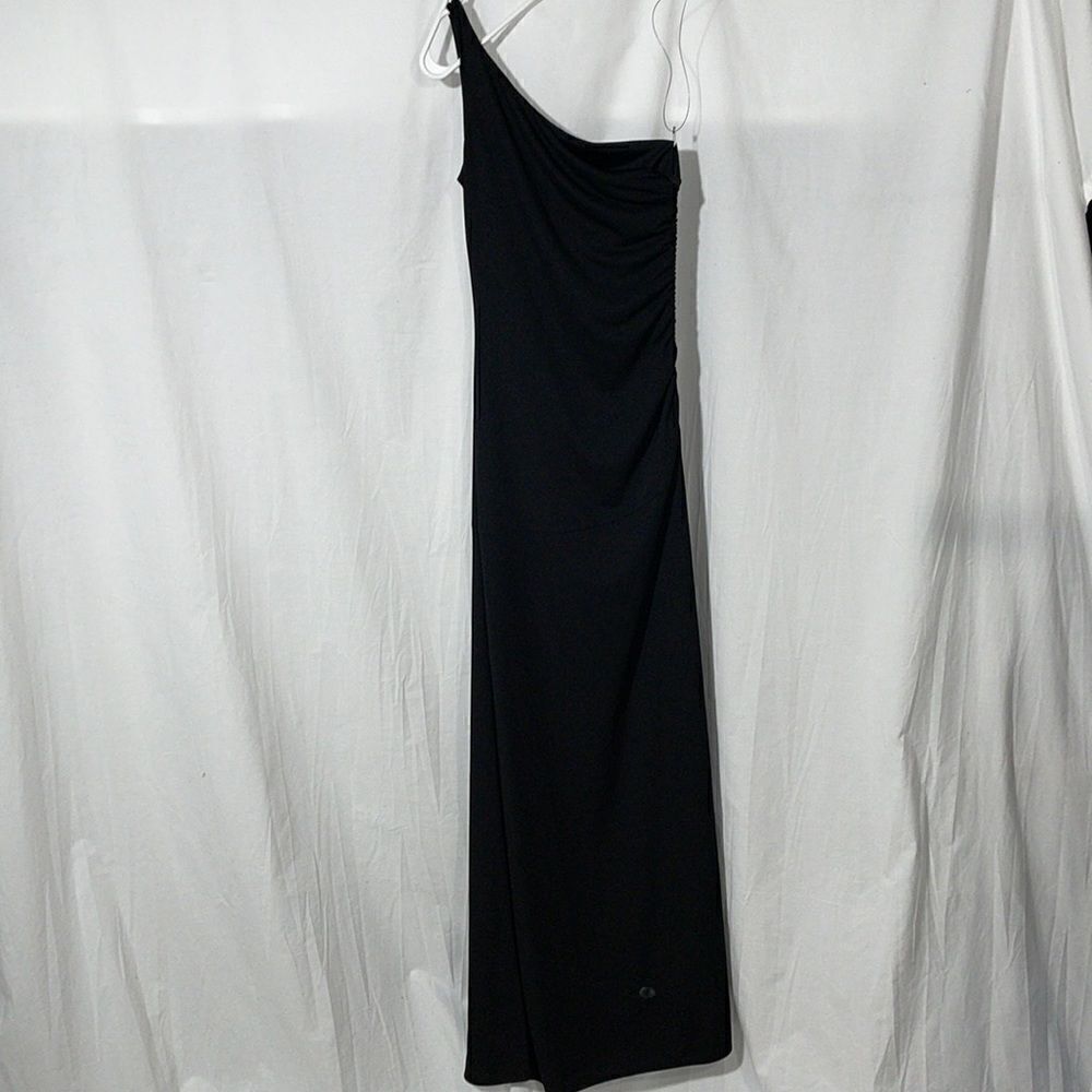 Le chateau black dress